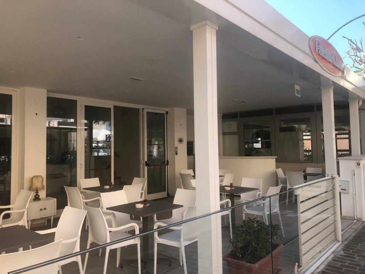 Pensione Elena Misano Adriatico Exterior foto